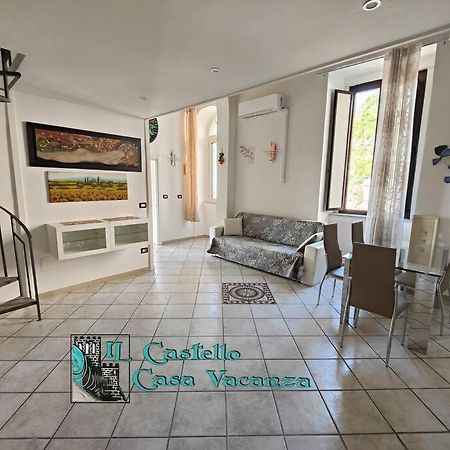 Il Castello Casa Vacanza Salerno Bagian luar foto