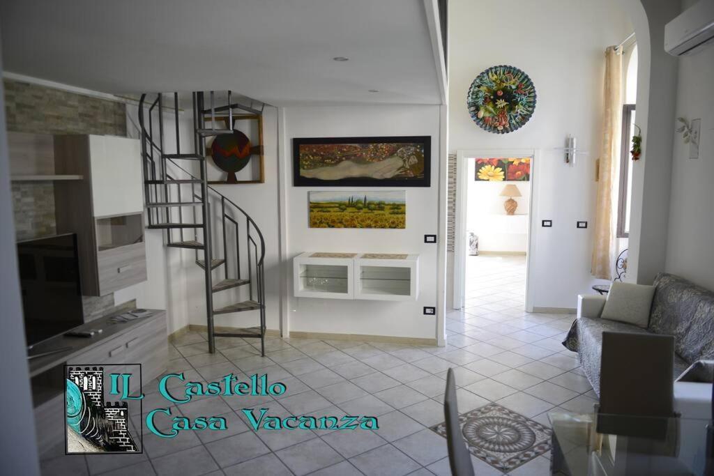 Il Castello Casa Vacanza Salerno Bagian luar foto