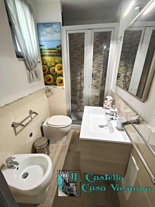 Il Castello Casa Vacanza Salerno Bagian luar foto